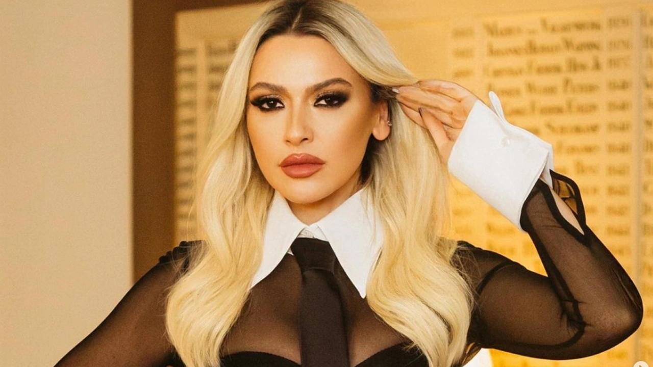 Hadise Hayat Hikayesi